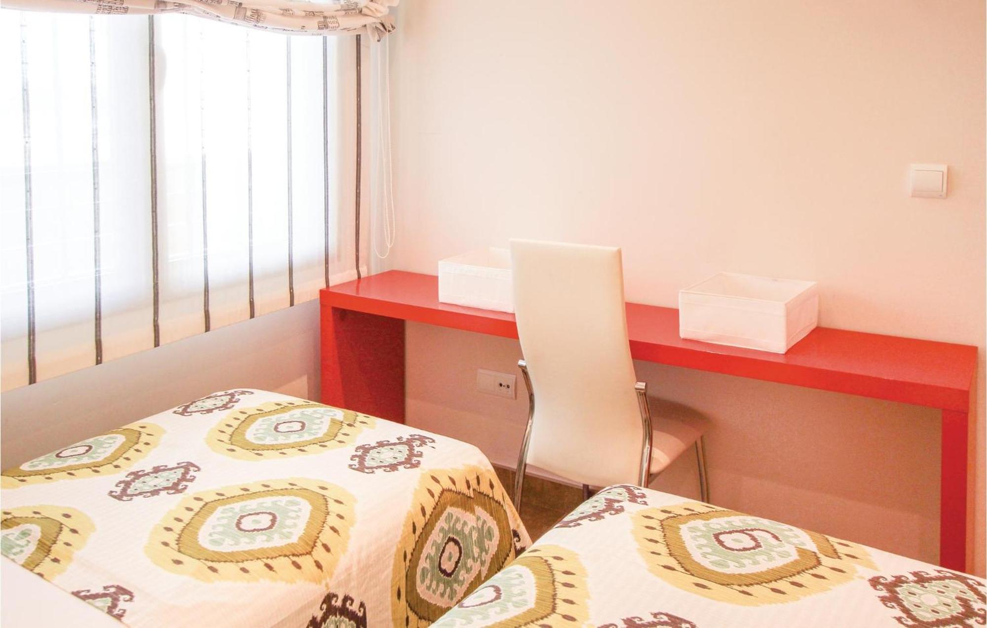Gorgeous Apartment In El Campello With Wifi المظهر الخارجي الصورة